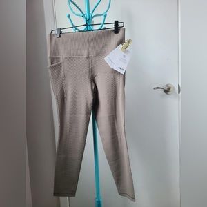 ⭐️ Athleta Salutation Stash Pocket II Rib 7/8 Tight bluff grey Large